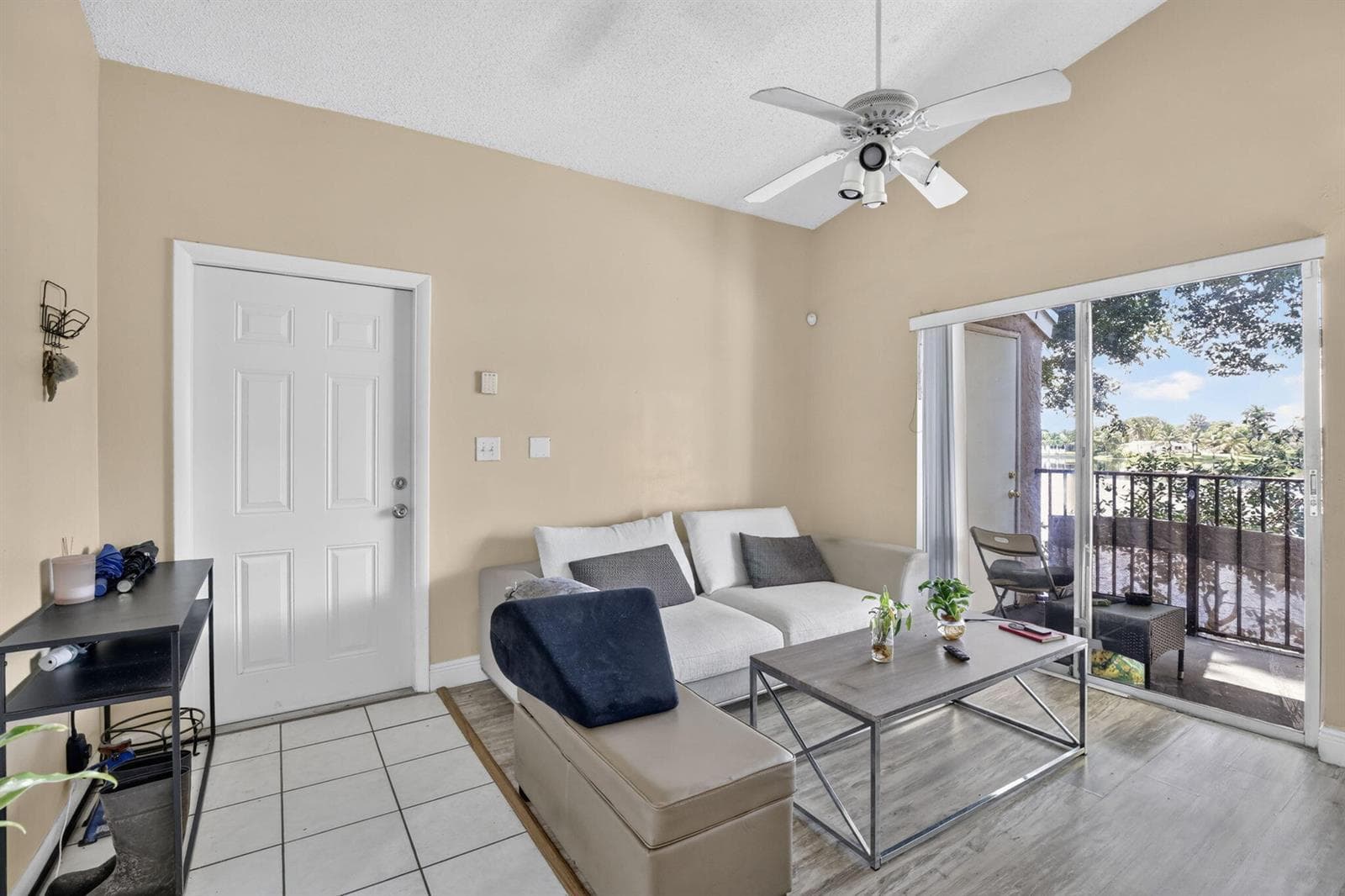 2361 NW 96TH Terrace # 18K, Pembroke Pines FL 33024 photo 3