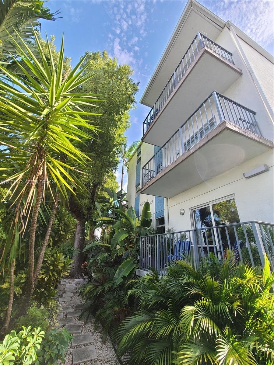 750 Michigan Ave # 203, Miami Beach FL 33139 photo 4
