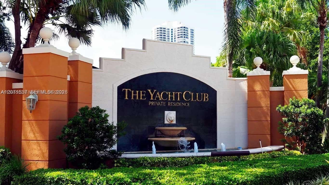 19777 E Country Club Dr, Aventura FL 33180 photo 5