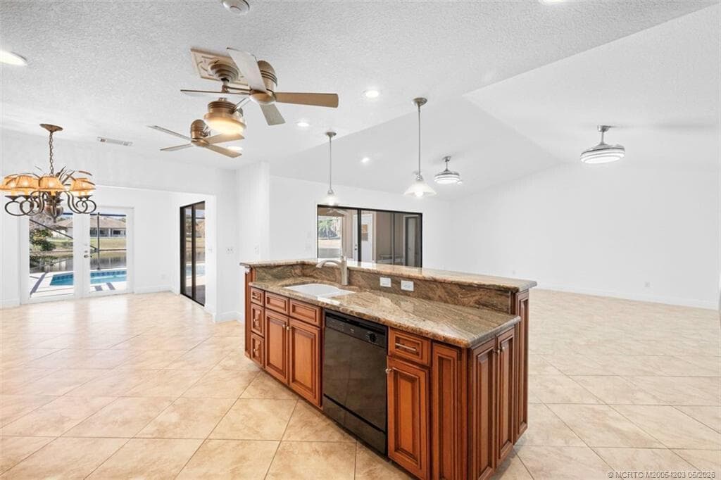 3074 NE Loquat Lane, Jensen Beach FL 34957 photo 4