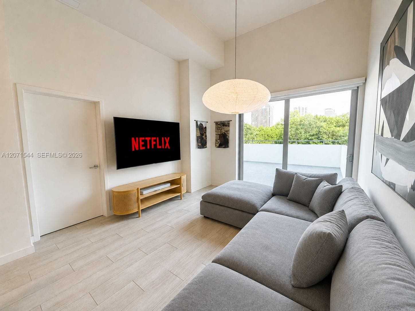 1600 SW 1st Ave # 303, Miami FL 33129 photo 3