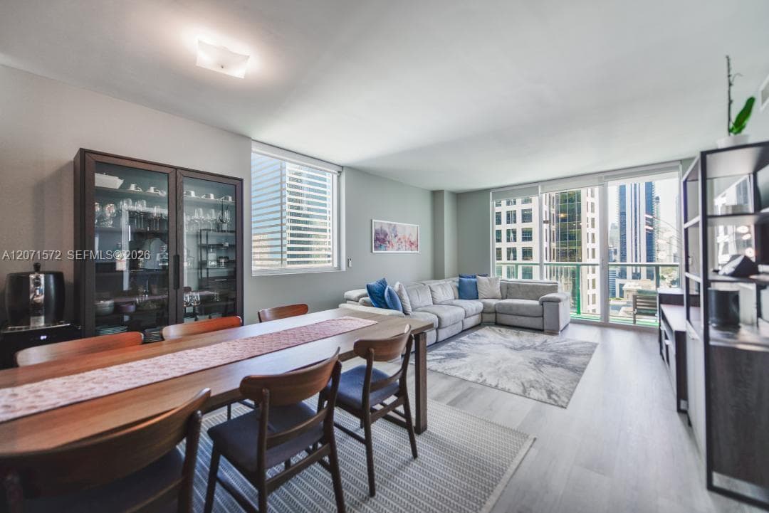55 SE 6th St # 2110, Miami FL 33131 photo 5
