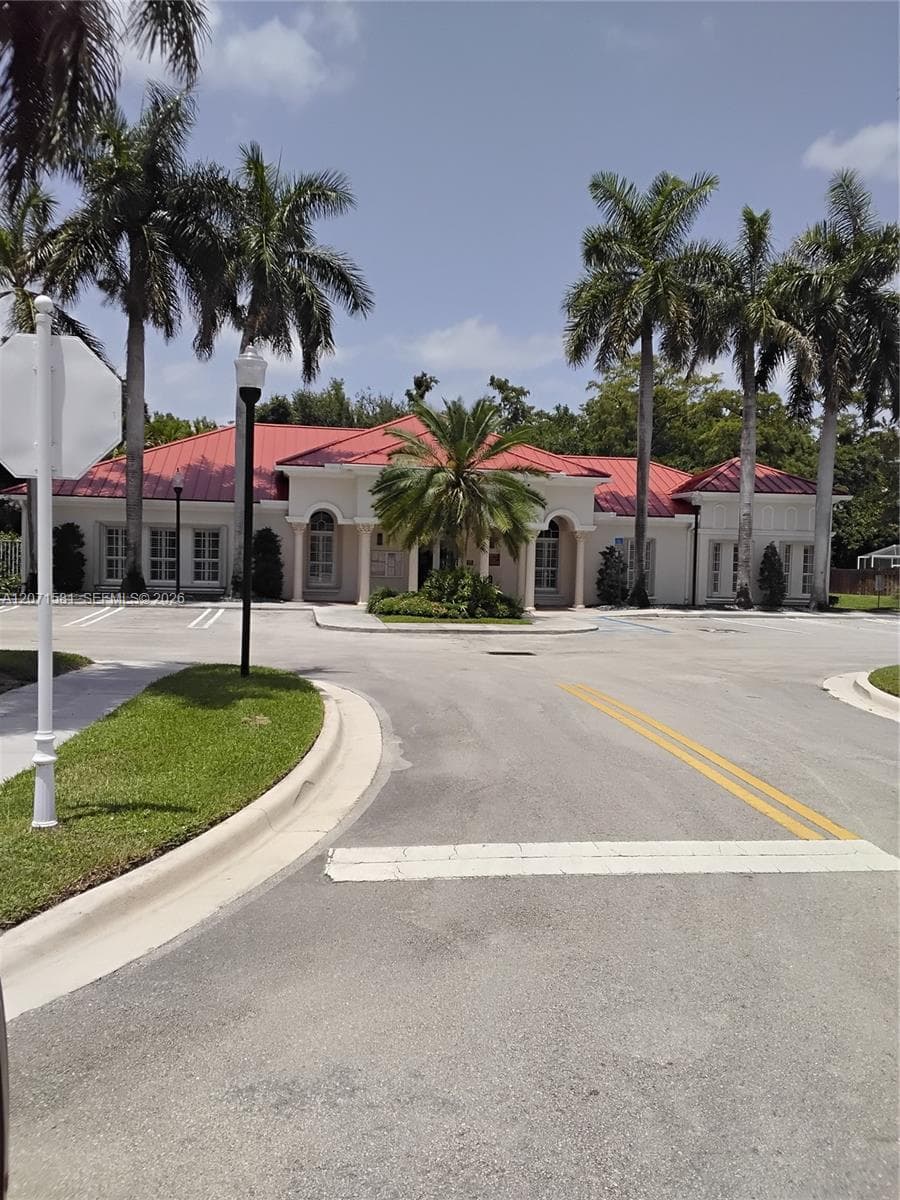 3642 Asperwood Cir, Coconut Creek FL 33073 photo 4