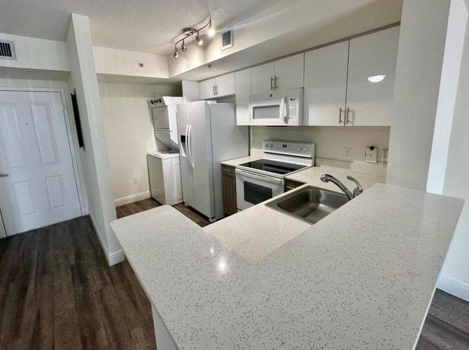 18335 NW 68 Avenue # 245-616, Hialeah FL 33015