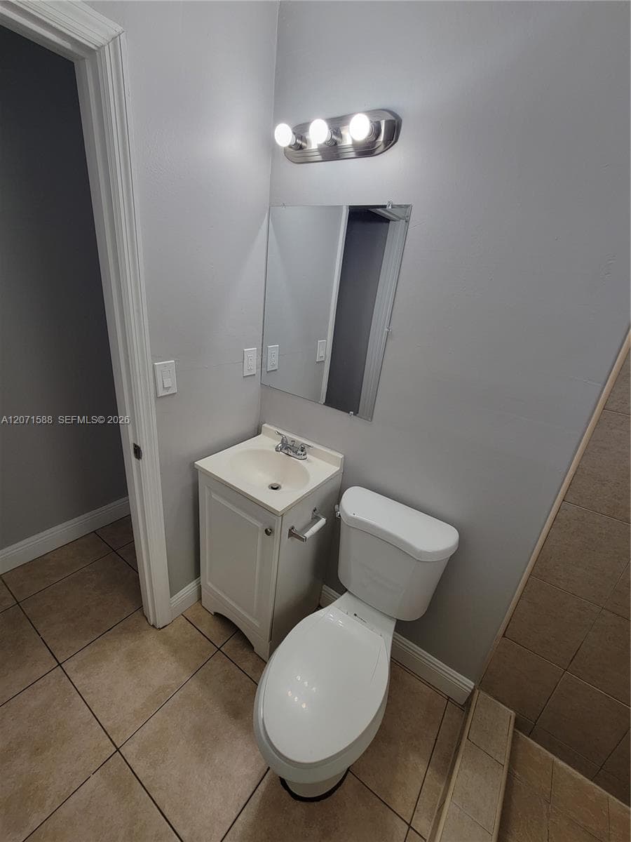 1740 NW 1st Pl # 3, Miami, FL 33136 photo 4