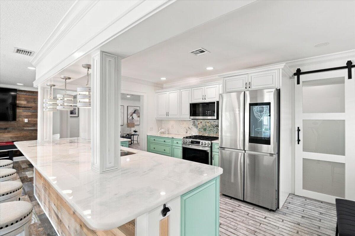 1736 NW 39th Street, Oakland Park FL 33309