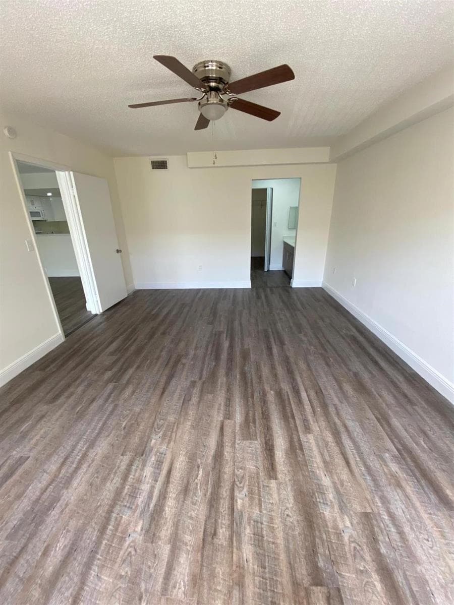 18335 NW 68 Avenue # 750-205, Hialeah FL 33015 photo 5