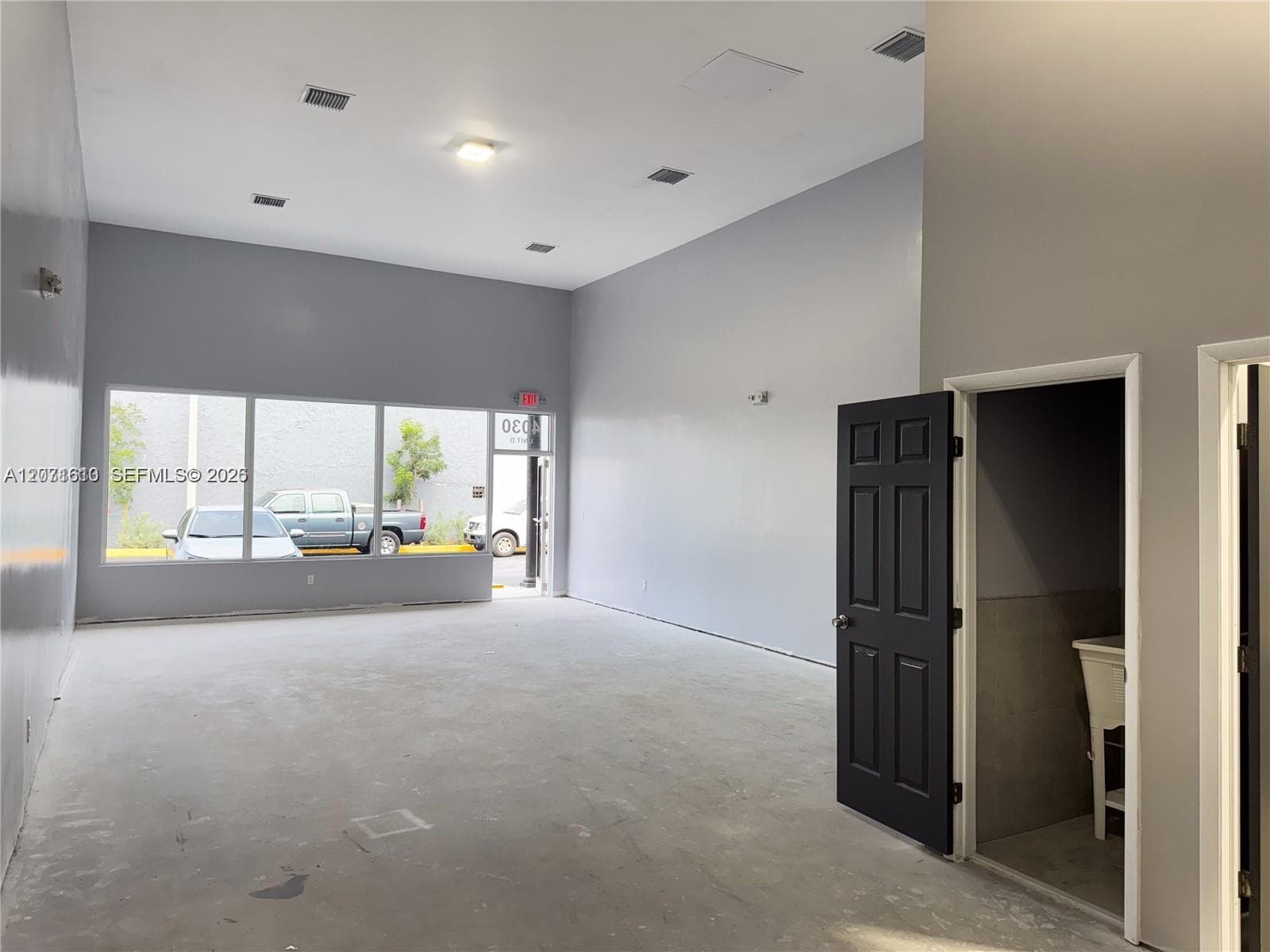 4030 Pembroke Rd, West Park FL 33021 photo 2