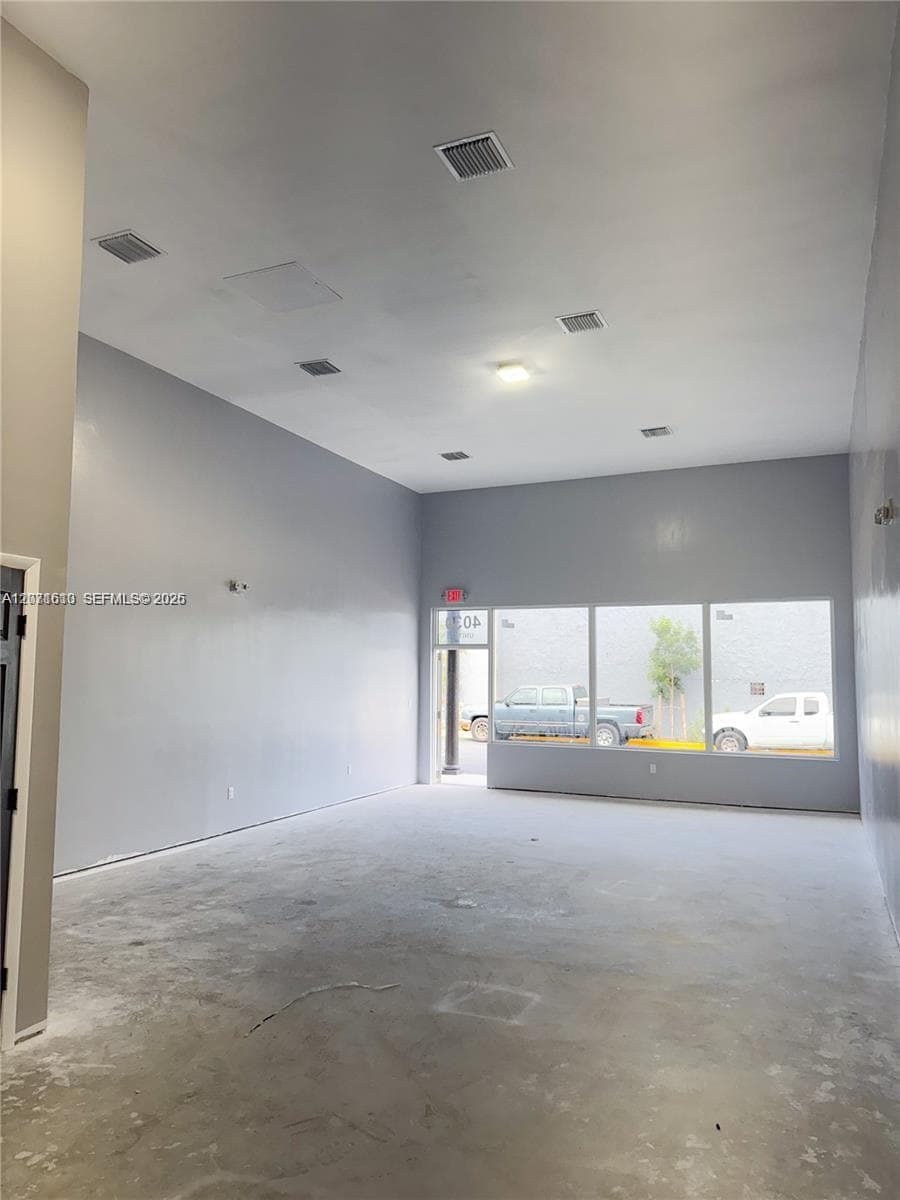 4030 Pembroke Rd, West Park FL 33021 photo 3