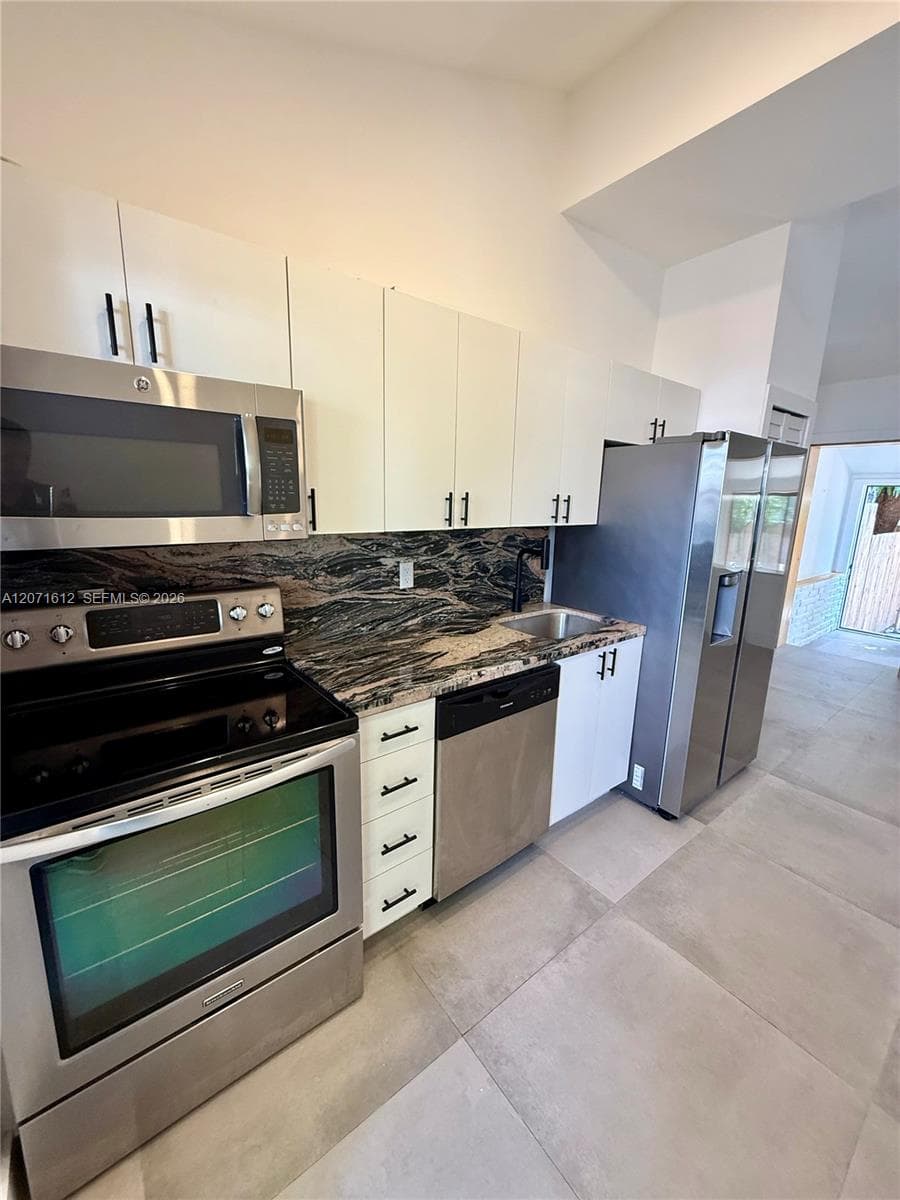 3 NE 70TH ST # 1, Miami, FL 33138 photo 2