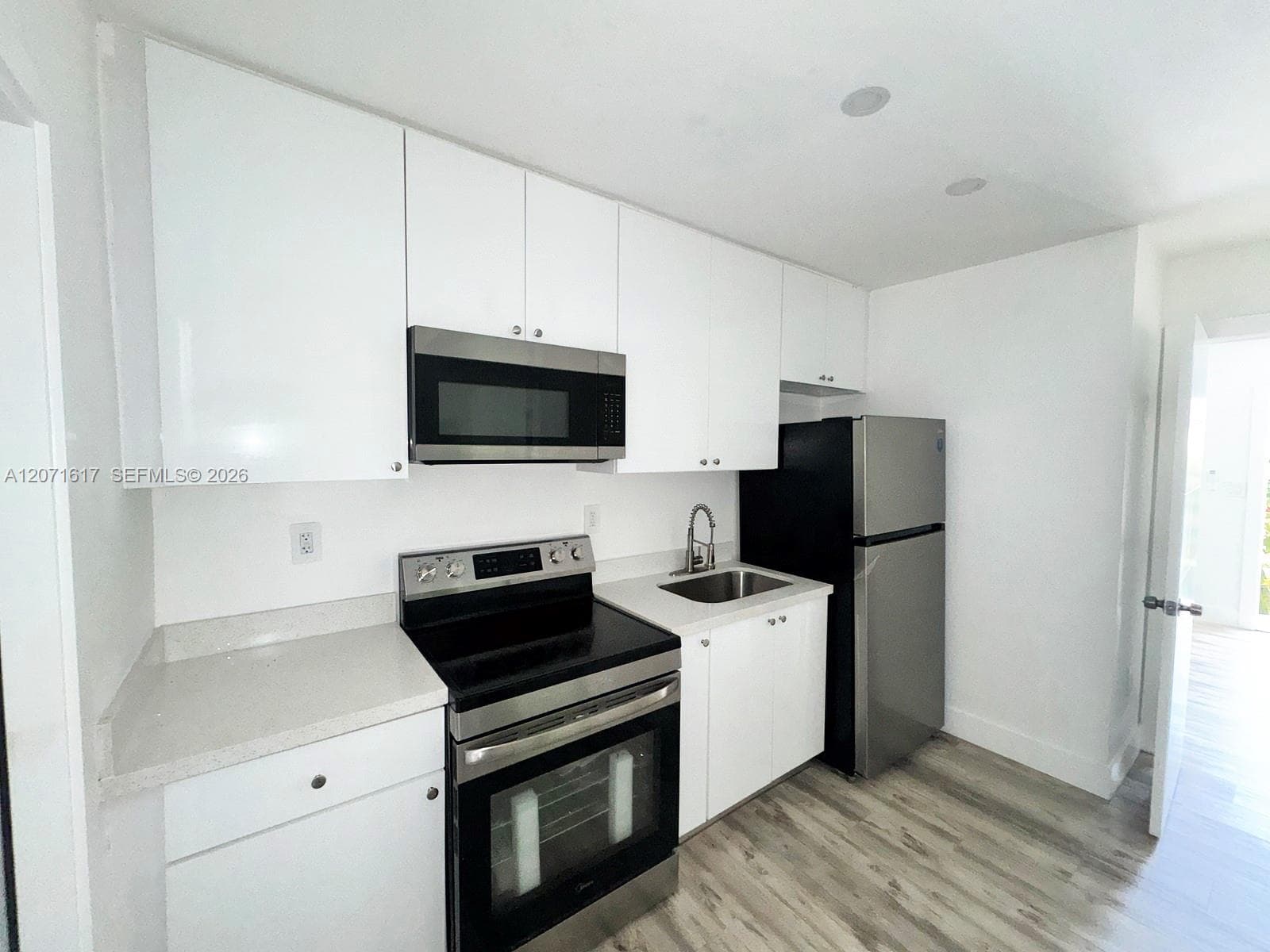 885 SW 29th Ave # 2, Miami FL 33135