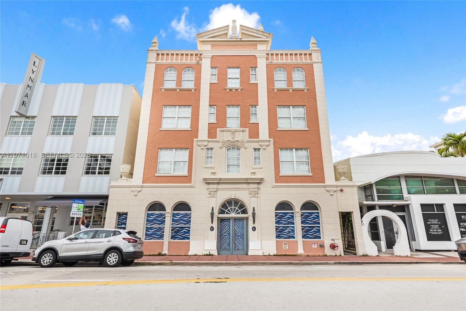 727 Collins Ave, FL 33139