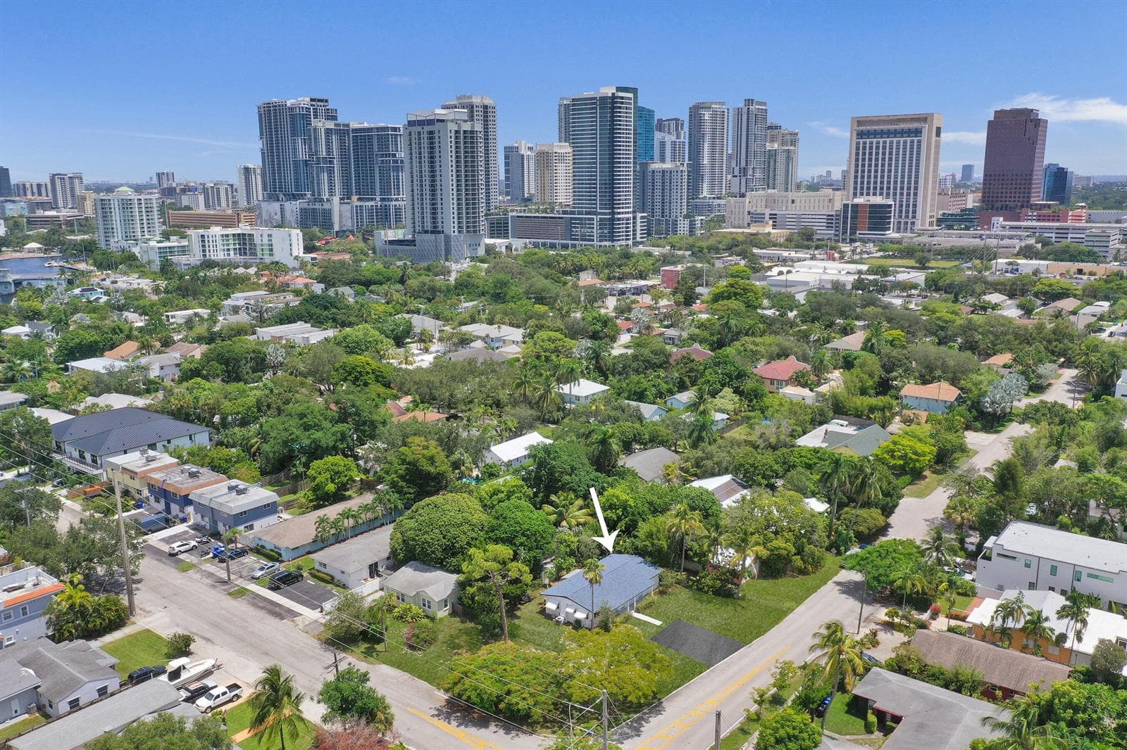 611 SW 7TH Street, Fort Lauderdale FL 33315