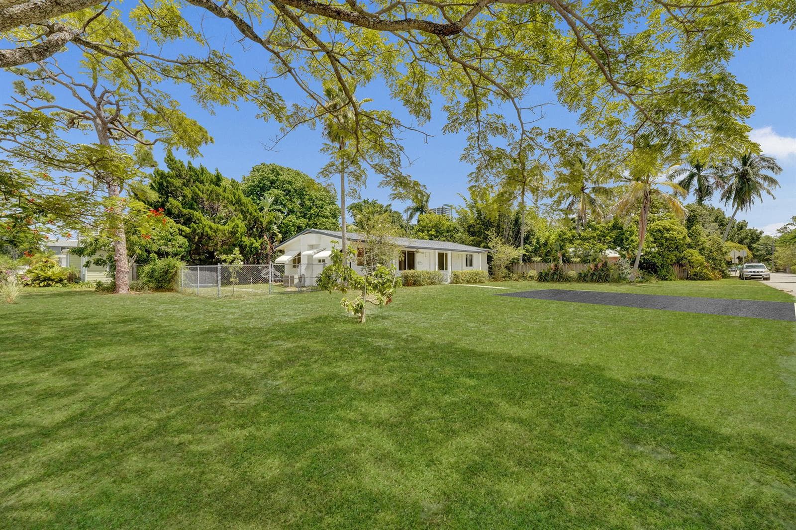 611 SW 7TH Street, Fort Lauderdale FL 33315 photo 4