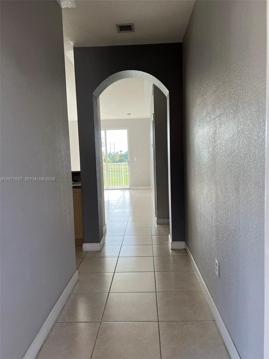 17630 NW 73rd Ave # 203-4, Hialeah FL 33015 photo 2