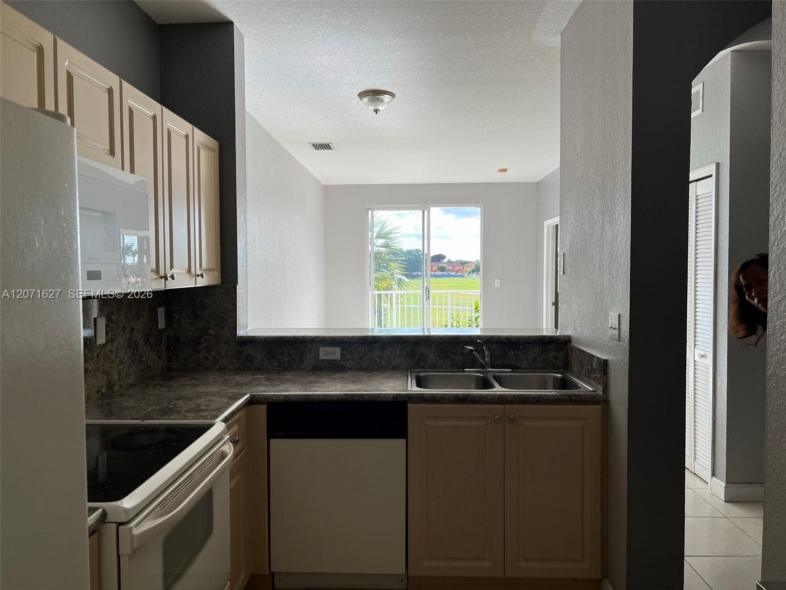 17630 NW 73rd Ave # 203-4, Hialeah FL 33015 photo 5