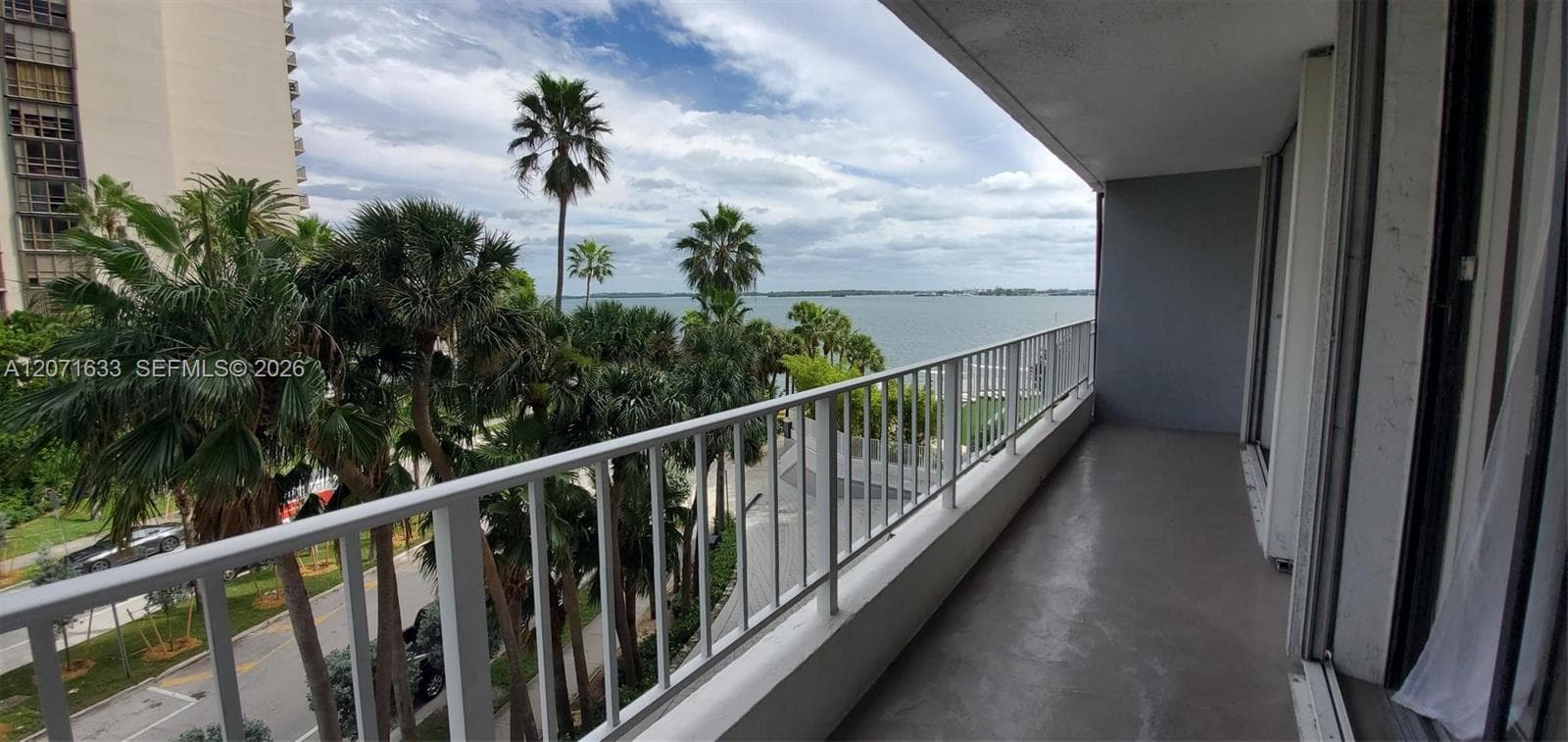 200 SE 15th Rd # 5H, Miami FL 33129