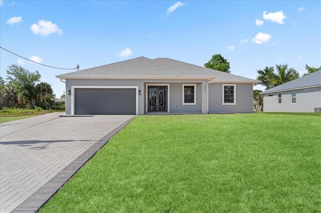 7427 SEA MIST Drive, Port Charlotte FL 33981 photo 2