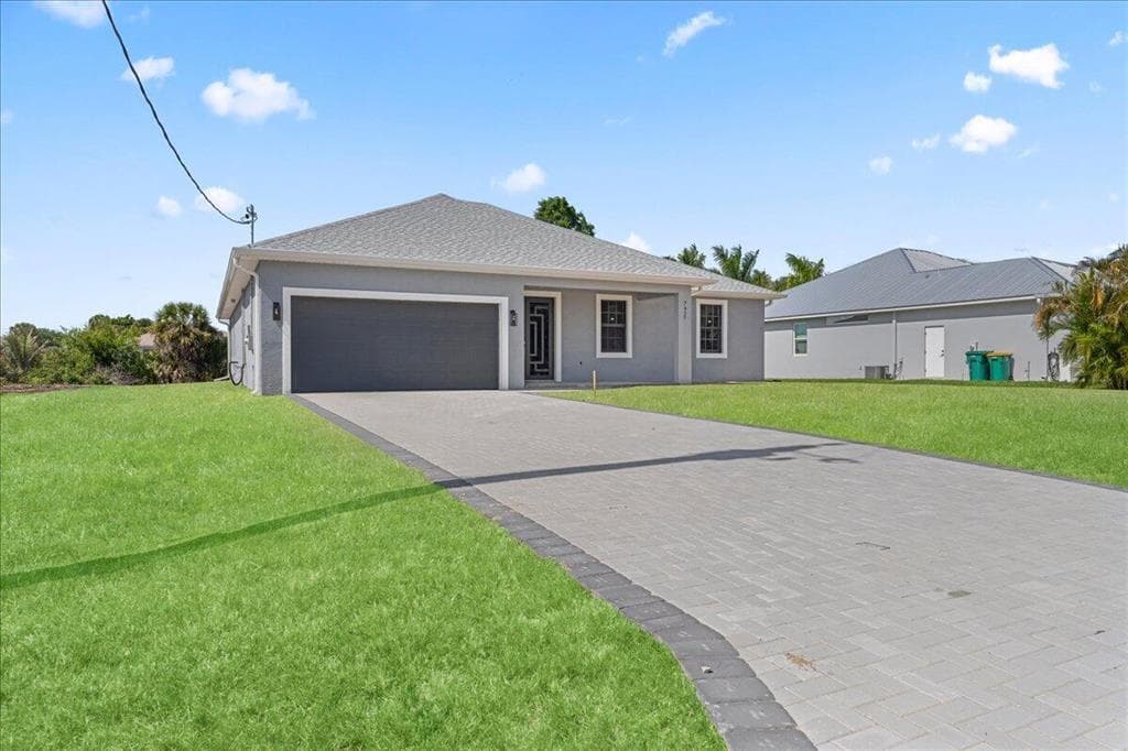 7427 SEA MIST Drive, Port Charlotte FL 33981 photo 5