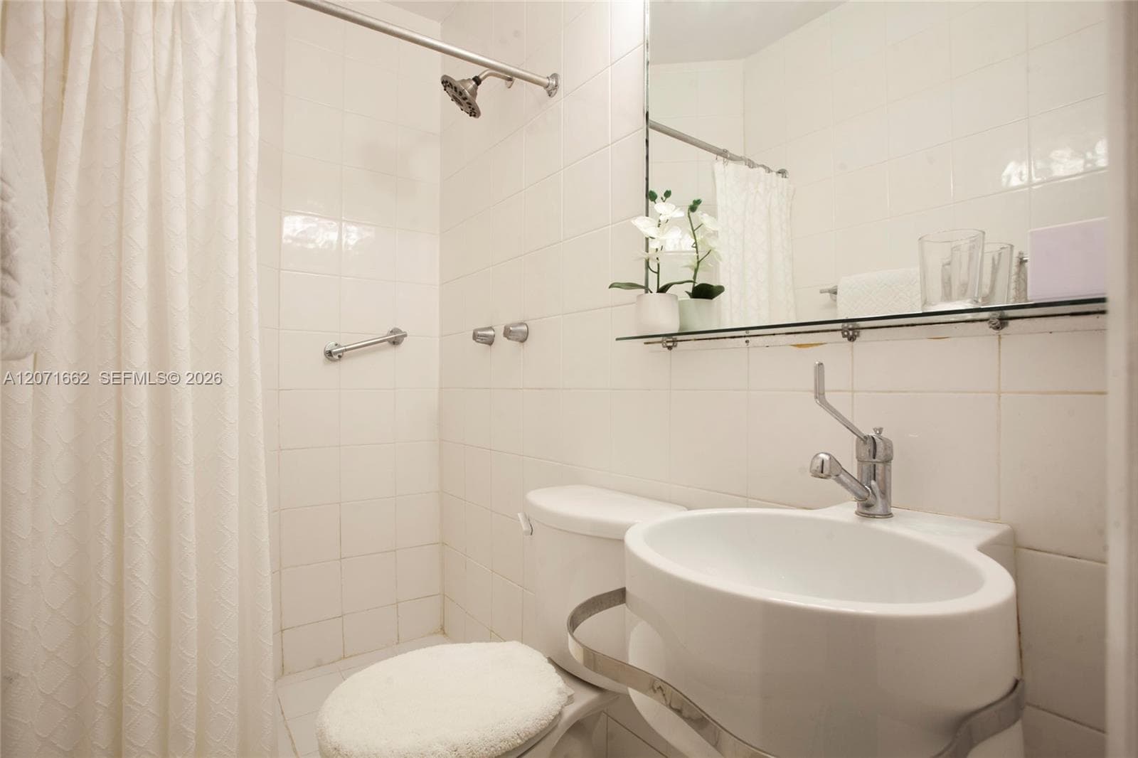 4720 Pine Tree Dr # 1, Miami Beach FL 33140