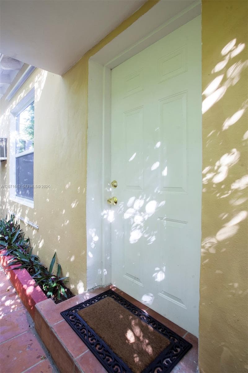 4720 Pine Tree Dr # 1, Miami Beach FL 33140 photo 4