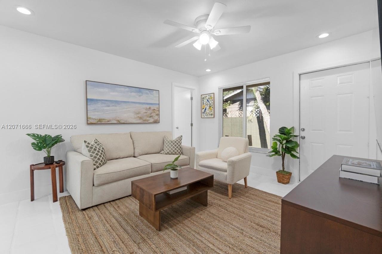 1428 NE 2ND AVE # 1, Fort Lauderdale FL 33304 photo 3