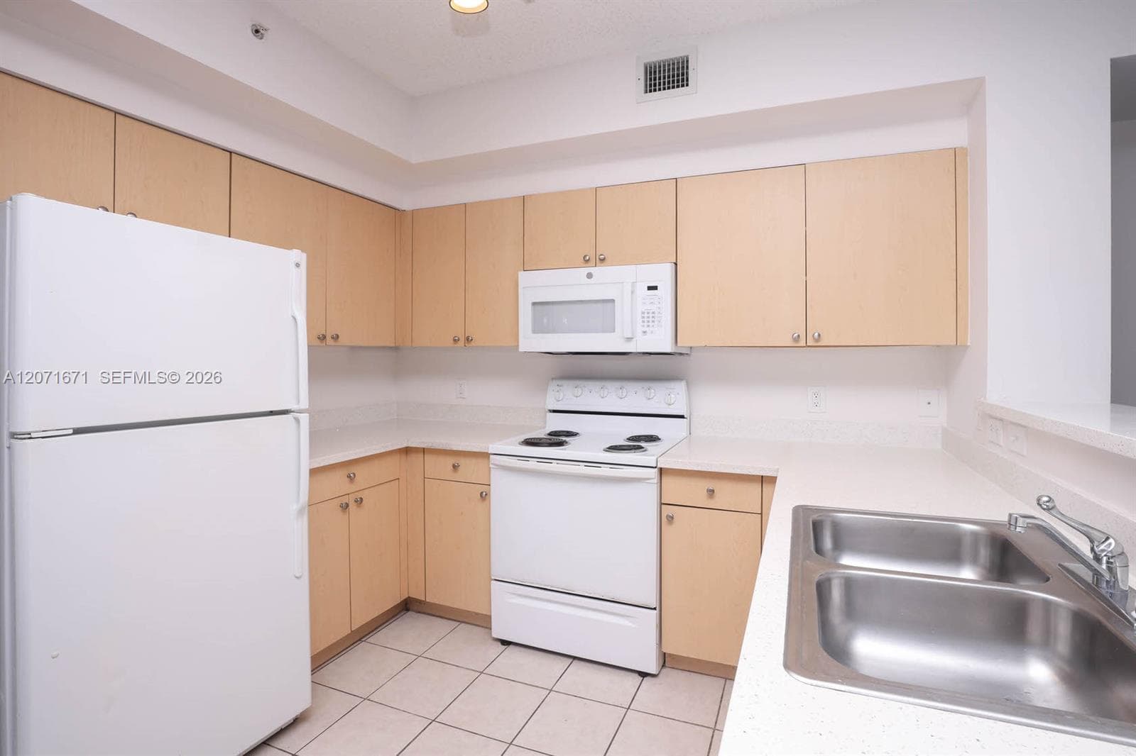8050 N Nob Hill Rd # 106, Tamarac FL 33321 photo 4