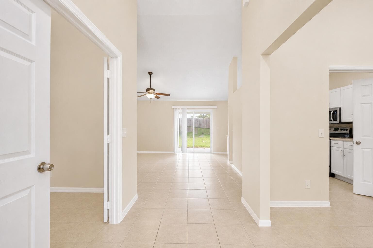 11528 CLAIR Place, Clermont FL 34711 photo 3