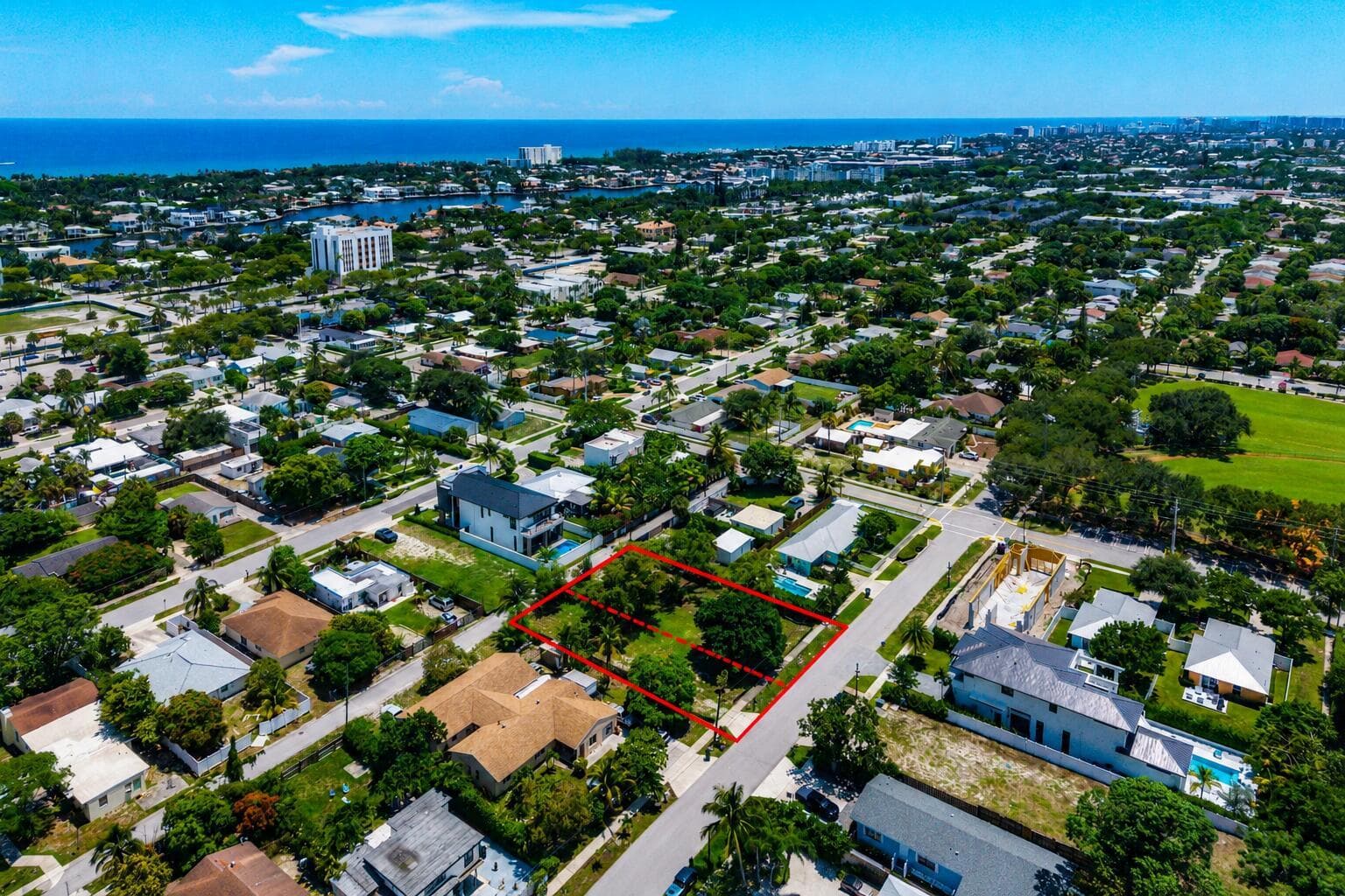 617 SE 2ND Avenue, Delray Beach FL 33483 photo 2