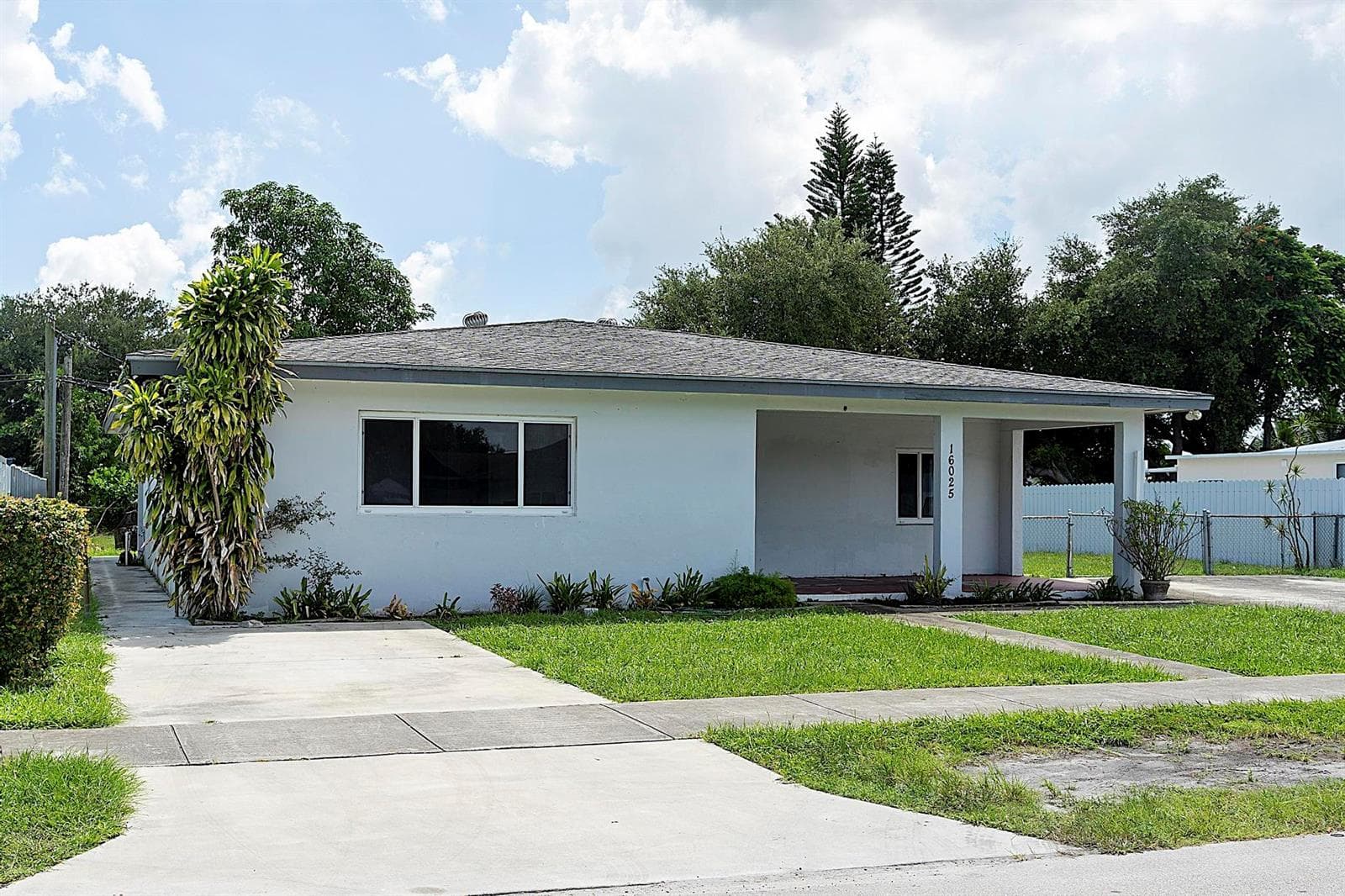 16025 NW 20TH Avenue, Miami Gardens FL 33054 photo 3