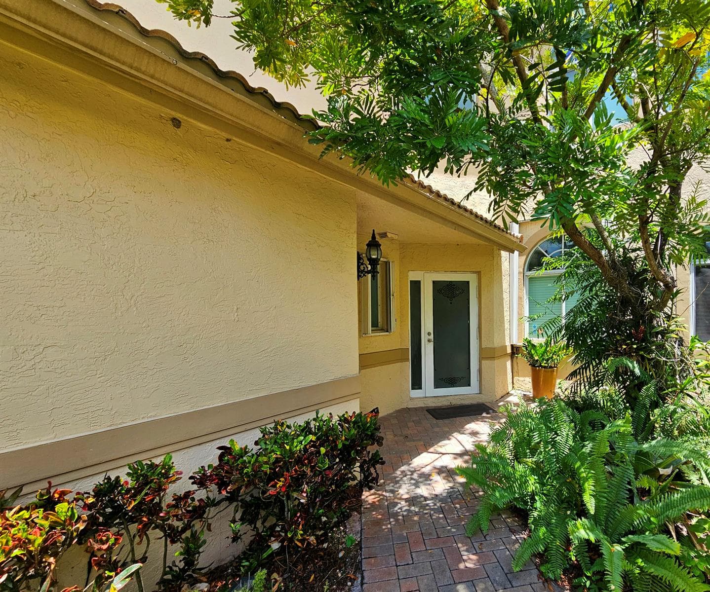 8149 MADISON LAKES Circle S, Davie FL 33328 photo 4