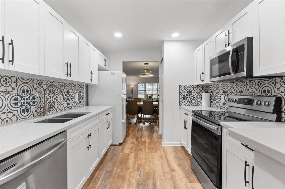12750 SW 4th Ct # 105J, Pembroke Pines FL 33027