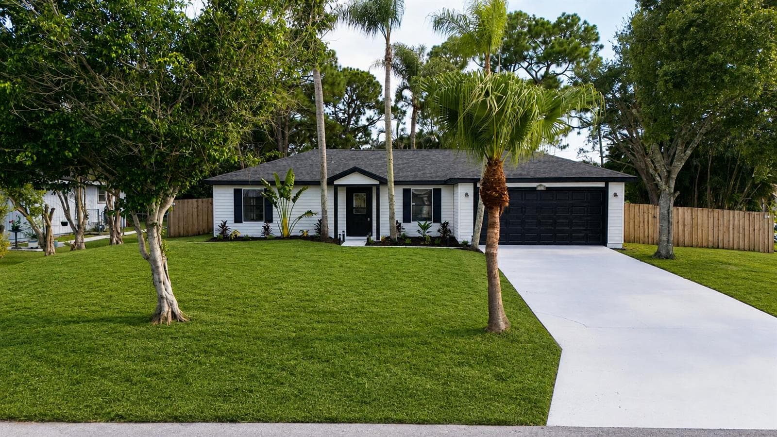 1898 SW LOFGREN Avenue, Port St. Lucie FL 34953