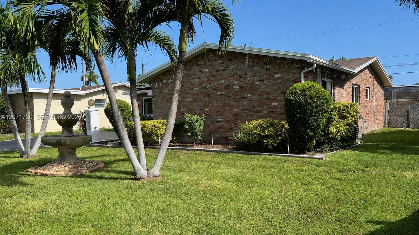 11461 NW 35th St, Sunrise FL 33323 photo 2