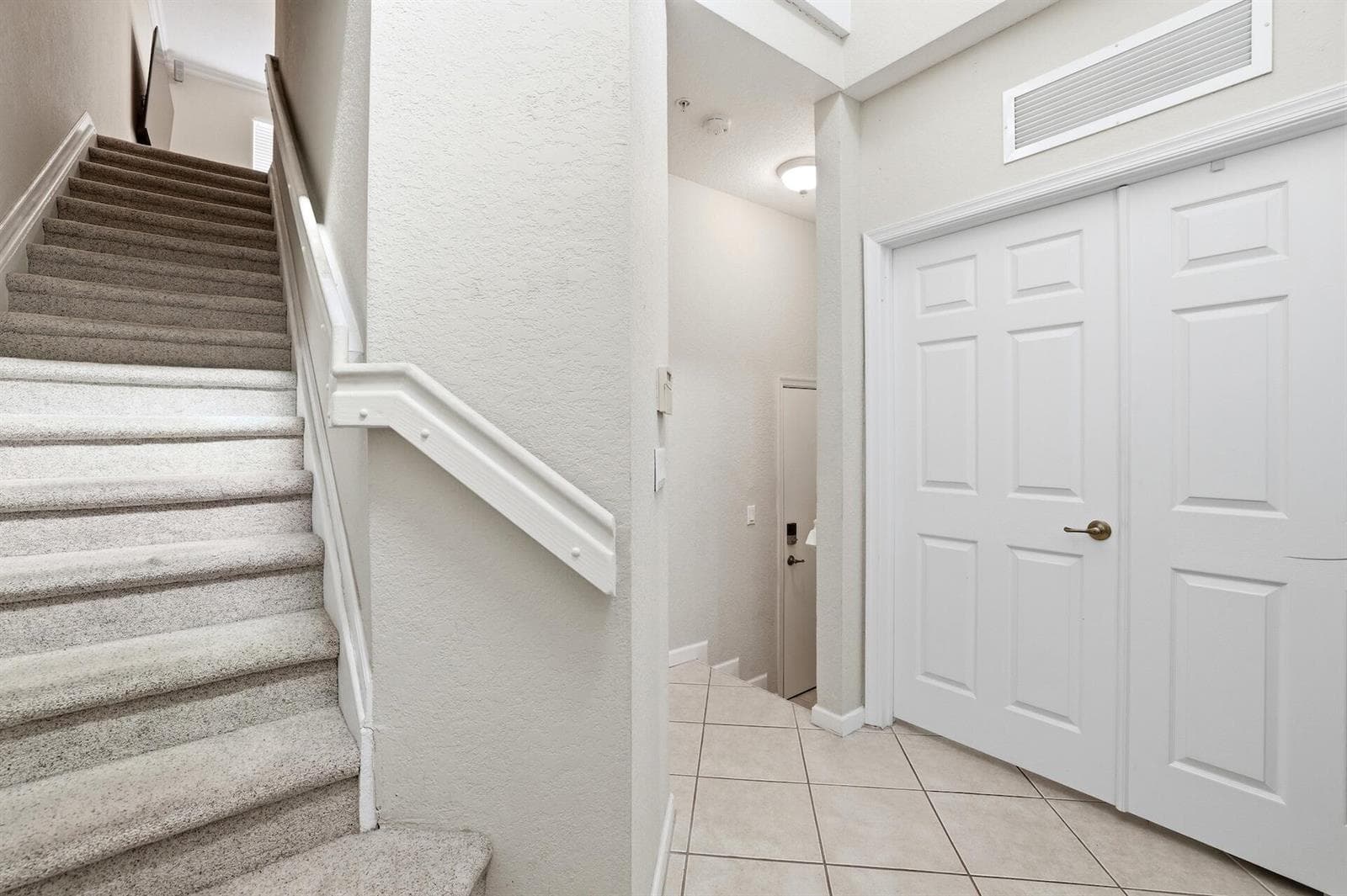 2905 S Greenleaf Circle, Boynton Beach FL 33426 photo 5