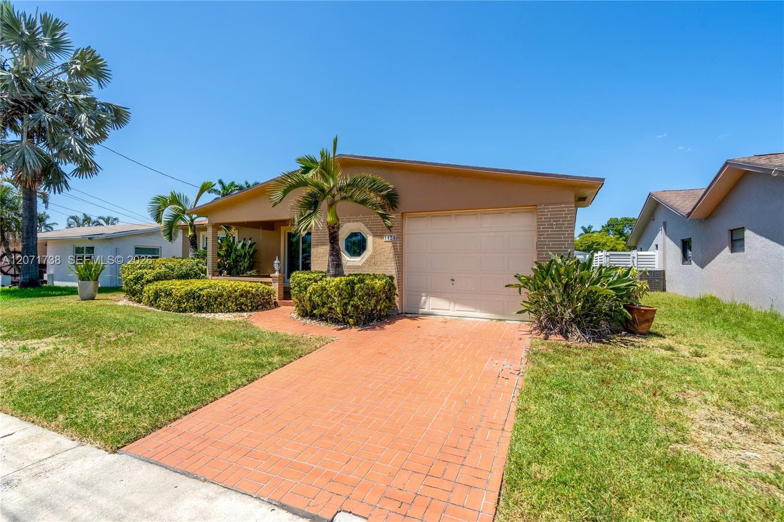 1424 Nautilus Isle, Dania Beach FL 33004 photo 2