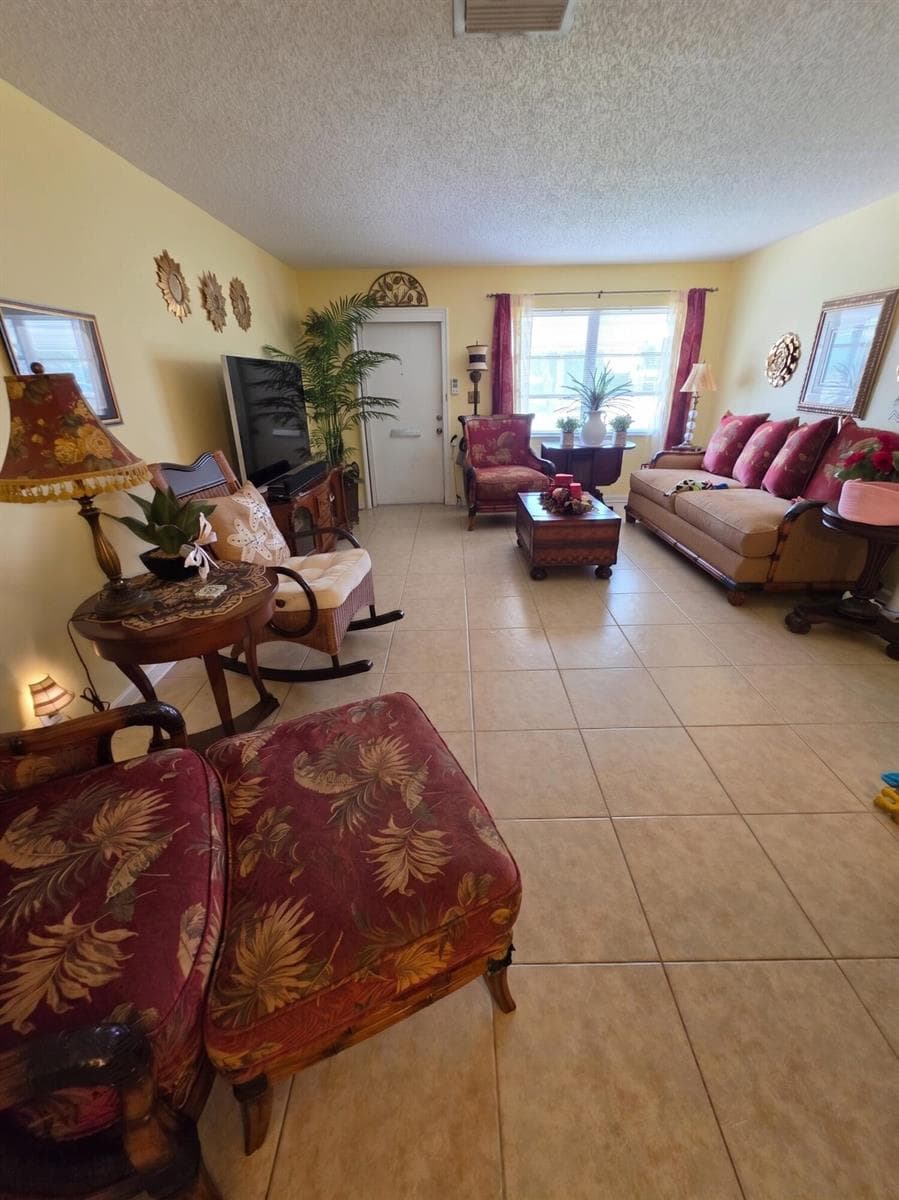 1707 SW 19TH Court, Boynton Beach FL 33426 photo 4