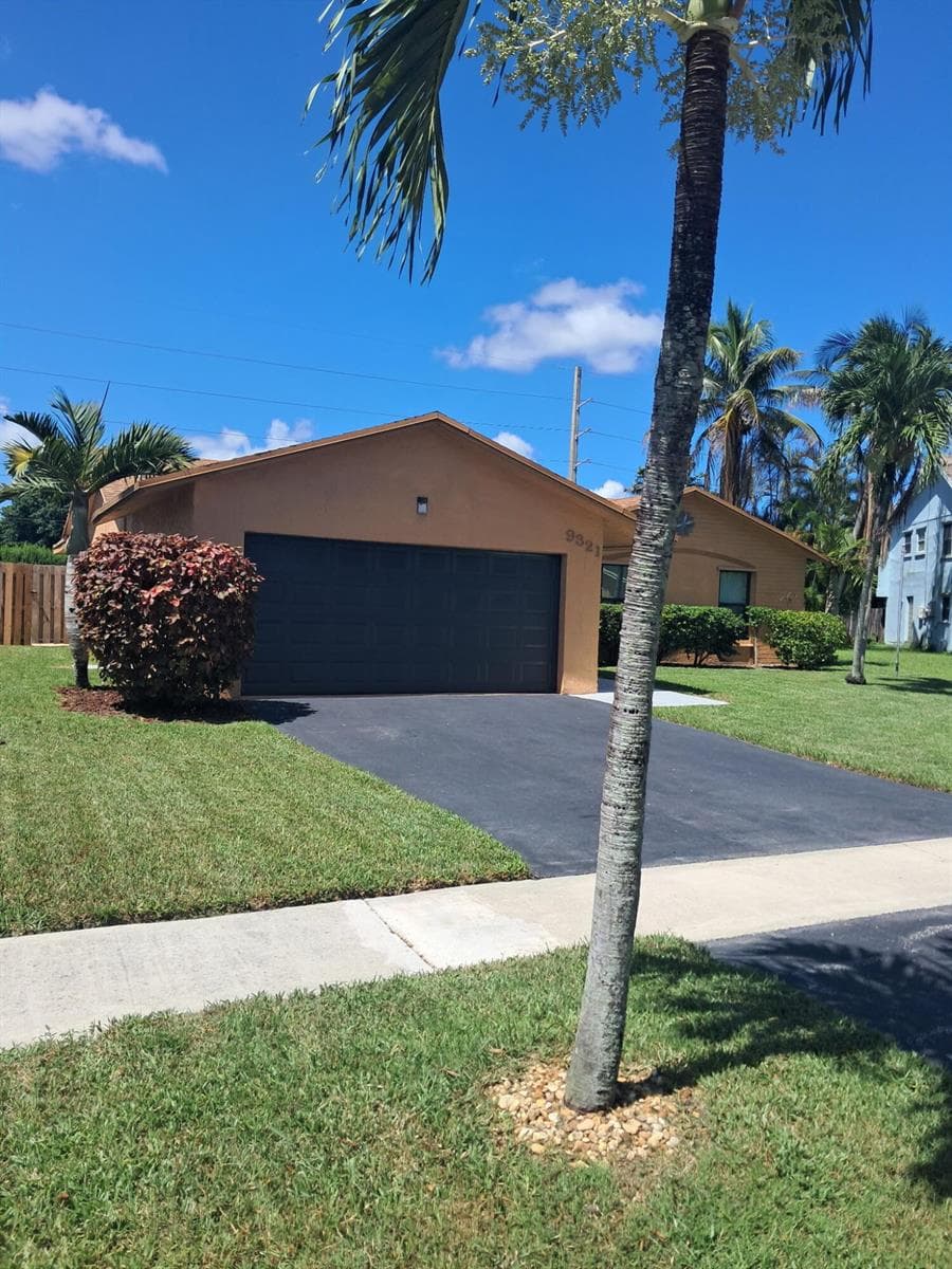 9321 NW 43RD Manor S, Sunrise FL 33351 photo 3