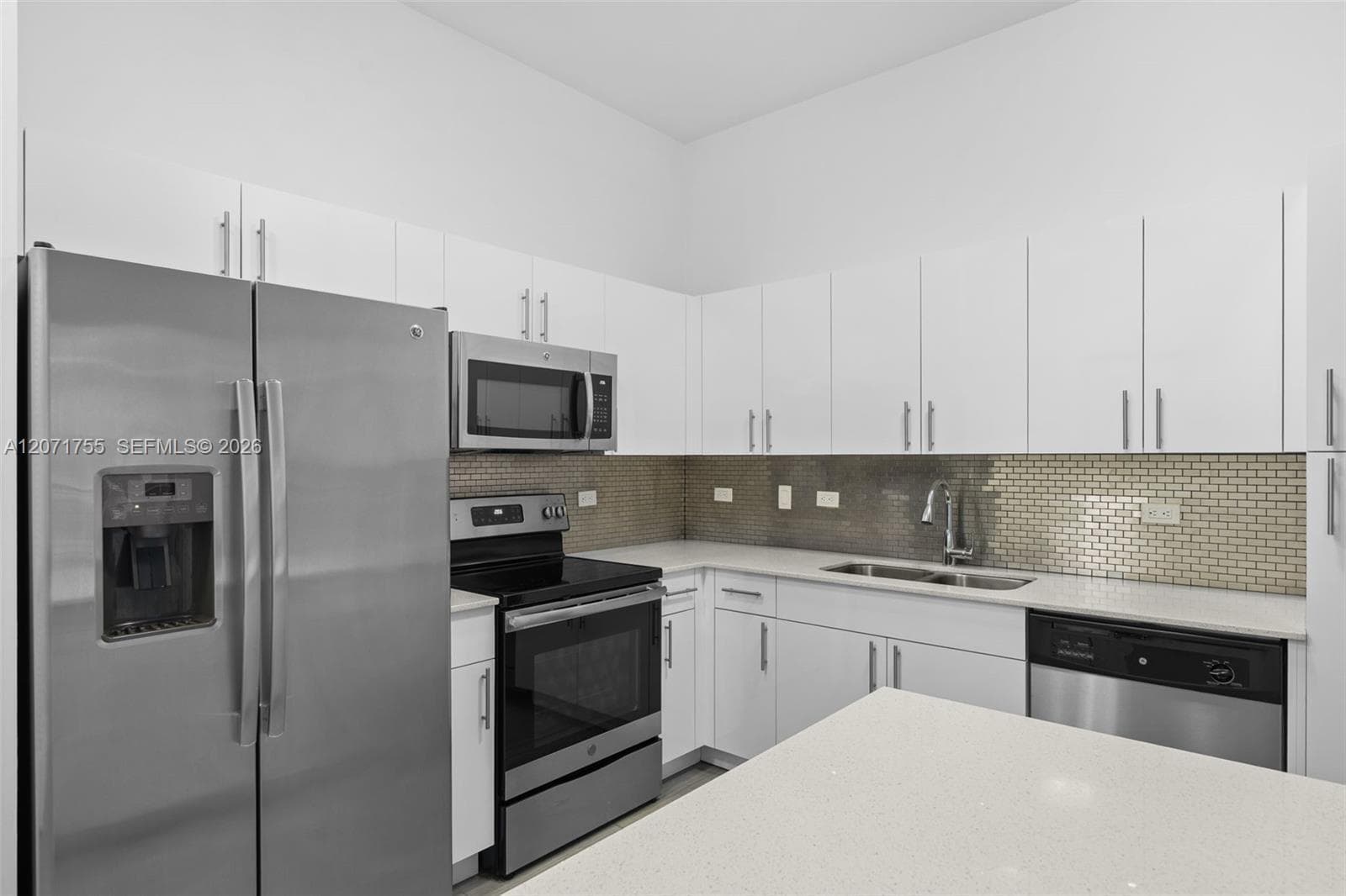 1776 POLK ST # 803, Hollywood FL 33020 photo 2