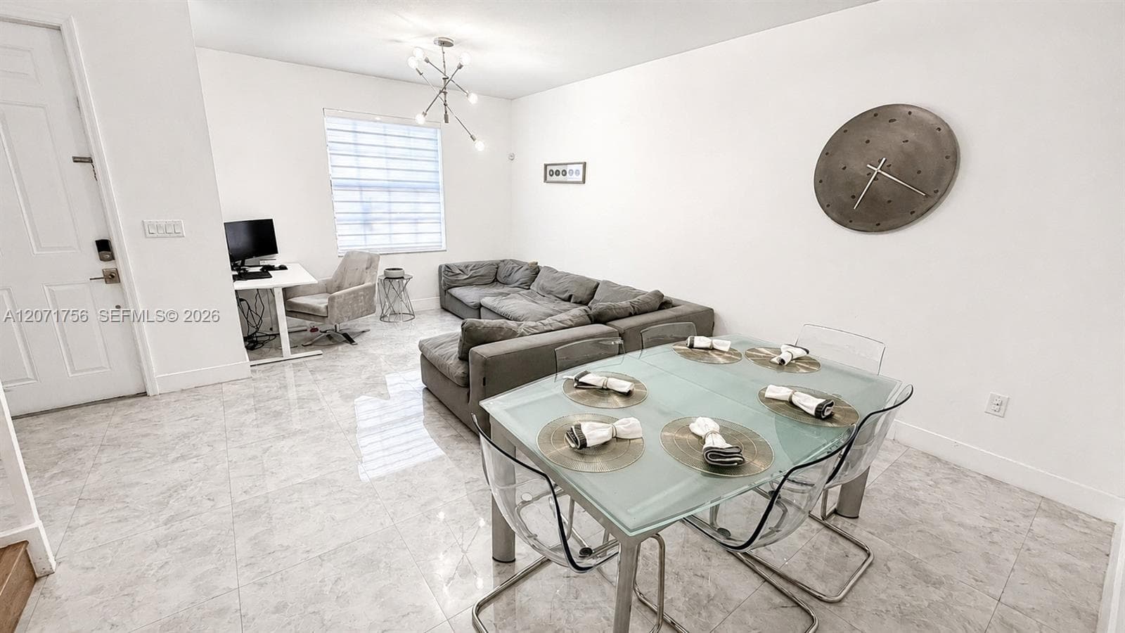 8876 W 35th Way, Hialeah FL 33018 photo 2