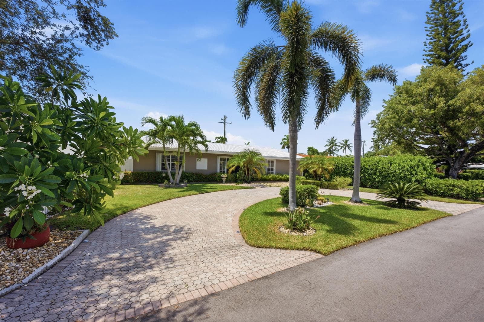 2511 NE 20th Avenue, Lighthouse Point FL 33064 photo 3