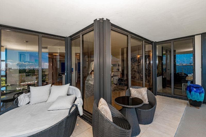 1000 QUAYSIDE TERRACE # 1901, Miami FL 33138 photo 5