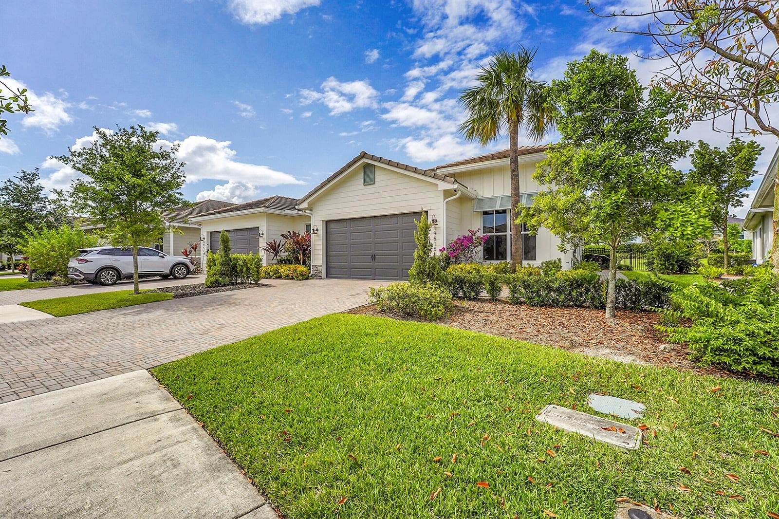 19515 WEATHERVANE Way, FL 33470 photo 2