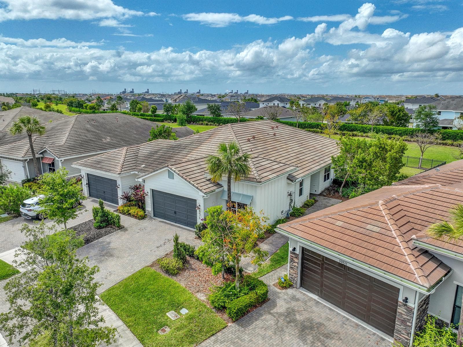 19515 WEATHERVANE Way, FL 33470 photo 5