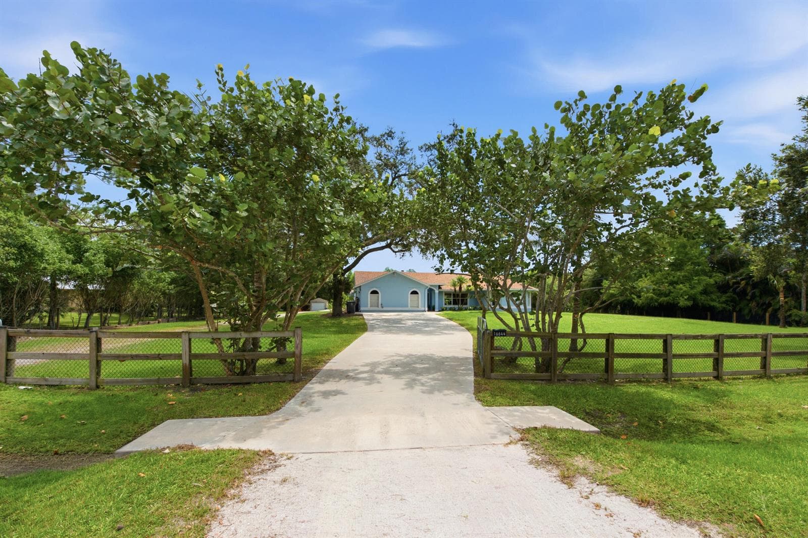 16644 122nd Drive N, Jupiter FL 33478 photo 3