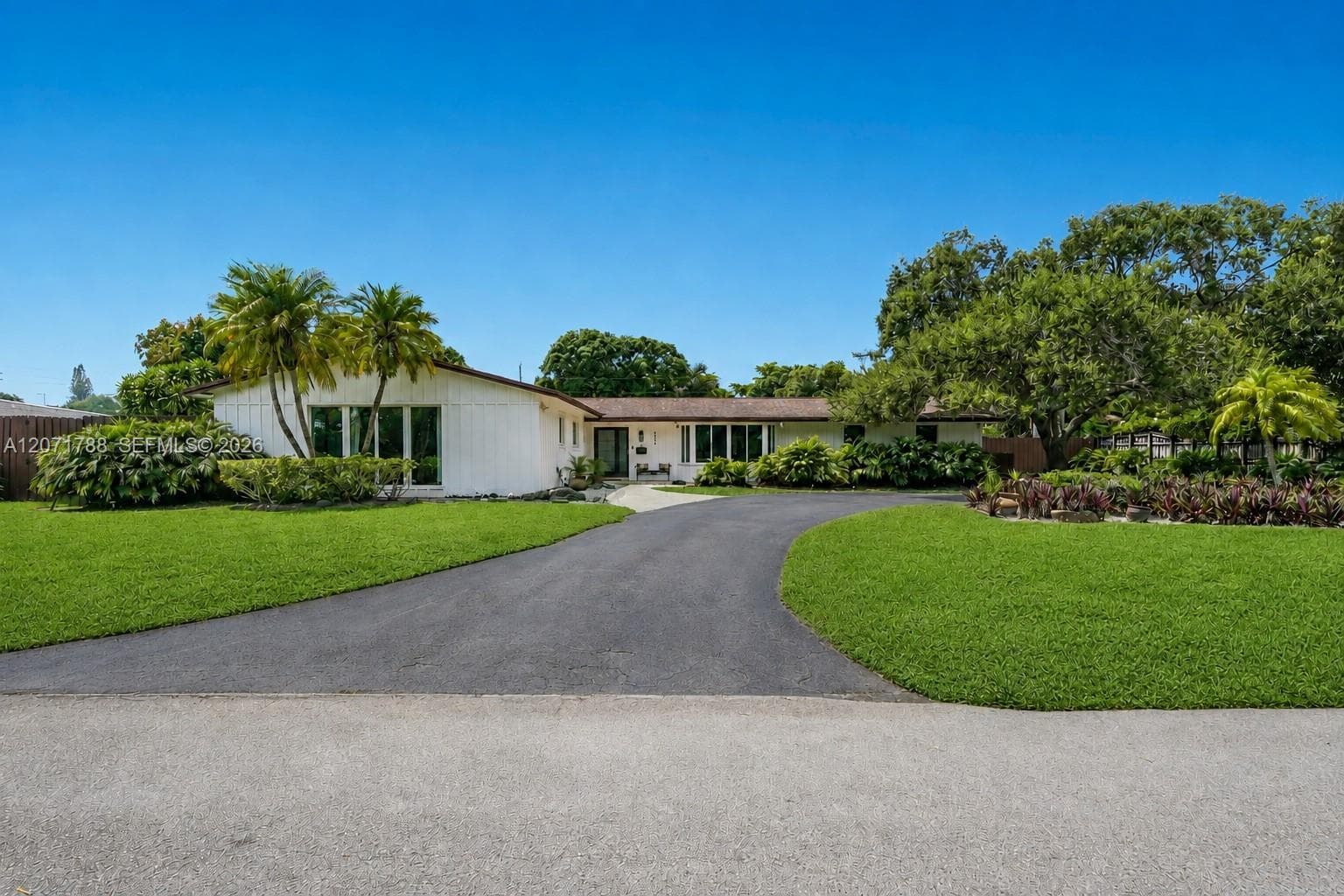8520 SW 151st Street, Palmetto Bay FL 33158