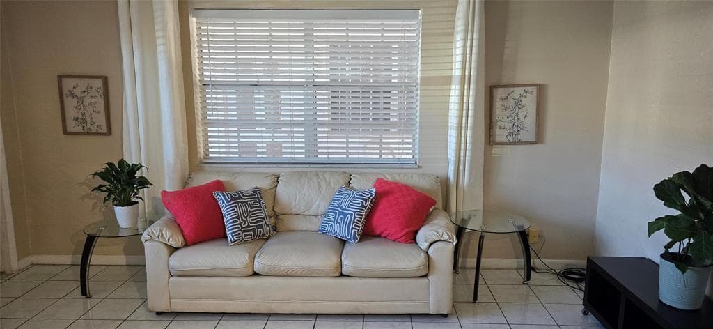 1825 CLEVELAND Street # 2, Hollywood FL 33020 photo 3