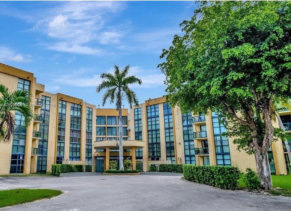 11790 SW 18th St # 3, Miami FL 33175