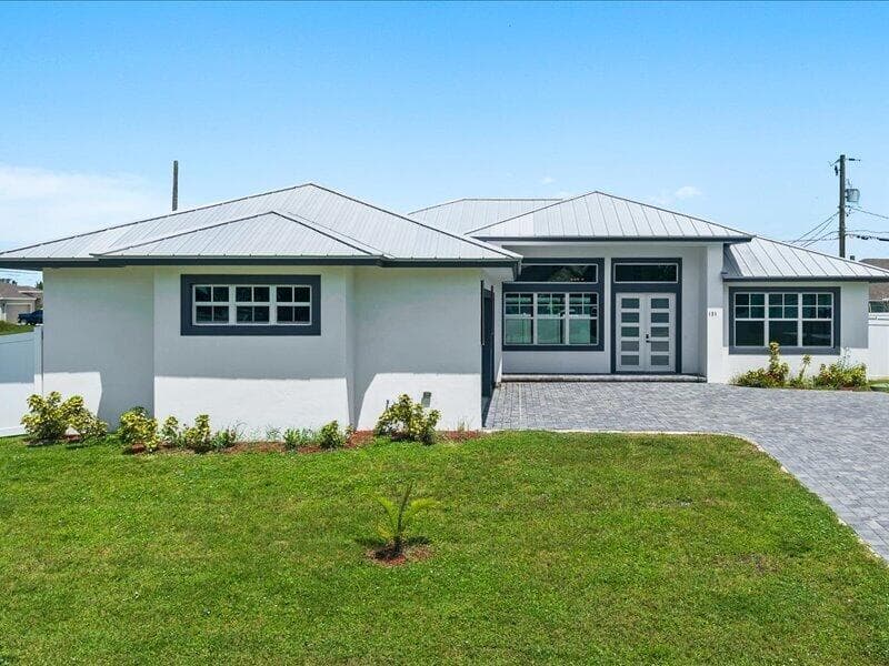 121 SW SEA LION Road, Port St. Lucie FL 34953 photo 2