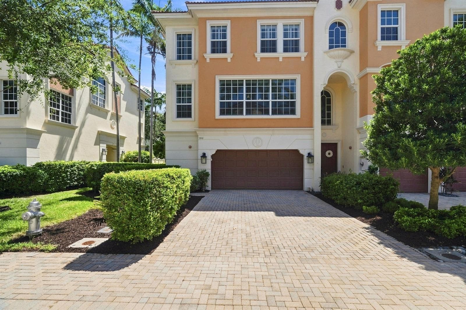5550 NE Trieste Terrace, Boca Raton FL 33487 photo 2